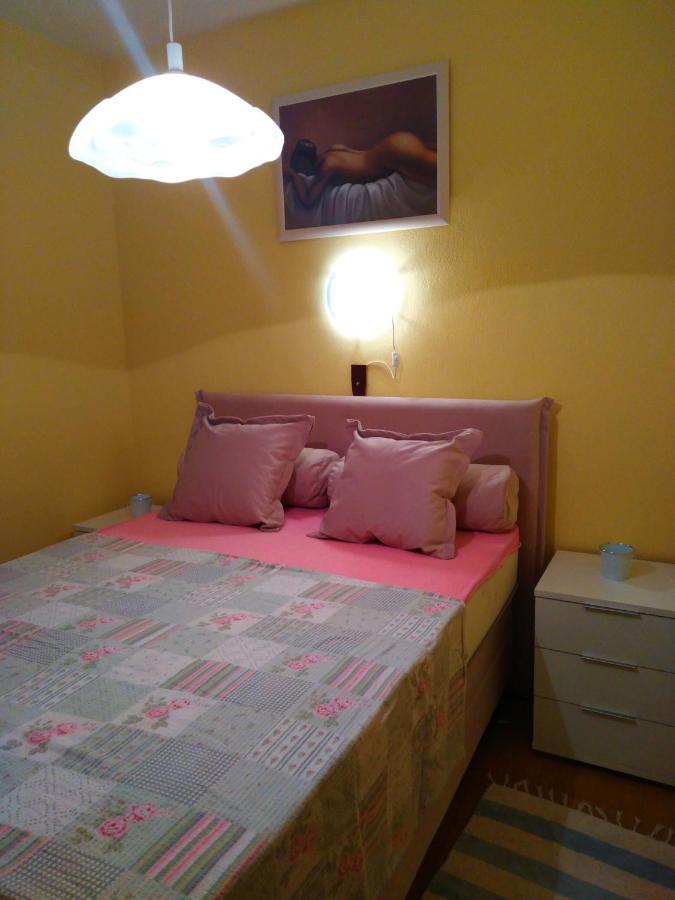 Apartments Vesna Kampor Екстер'єр фото