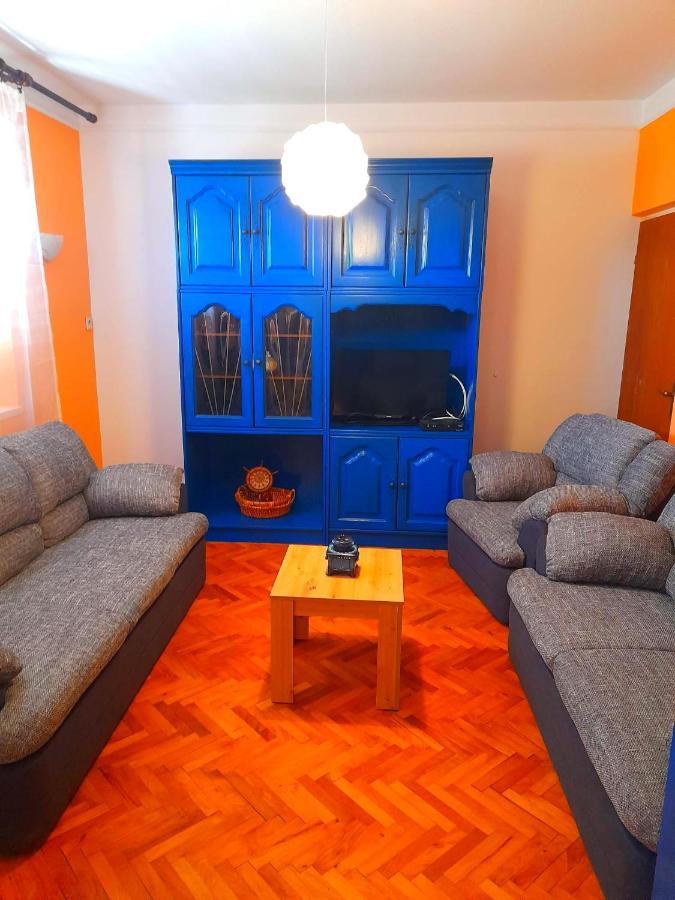 Apartments Vesna Kampor Екстер'єр фото
