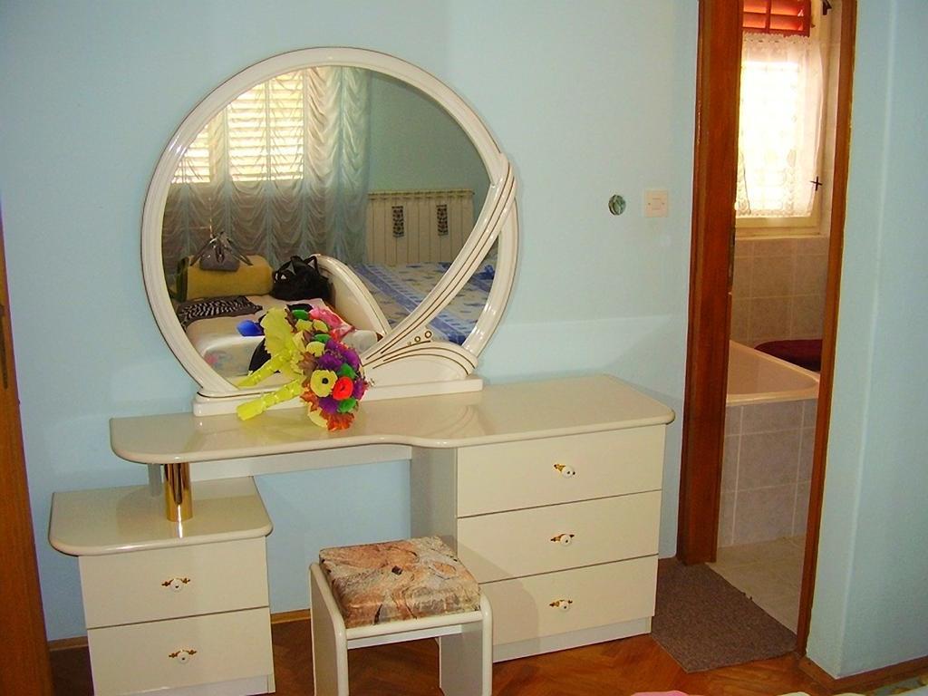 Apartments Vesna Kampor Екстер'єр фото
