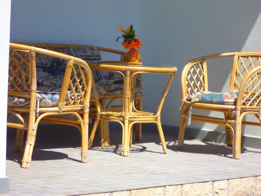 Apartments Vesna Kampor Екстер'єр фото