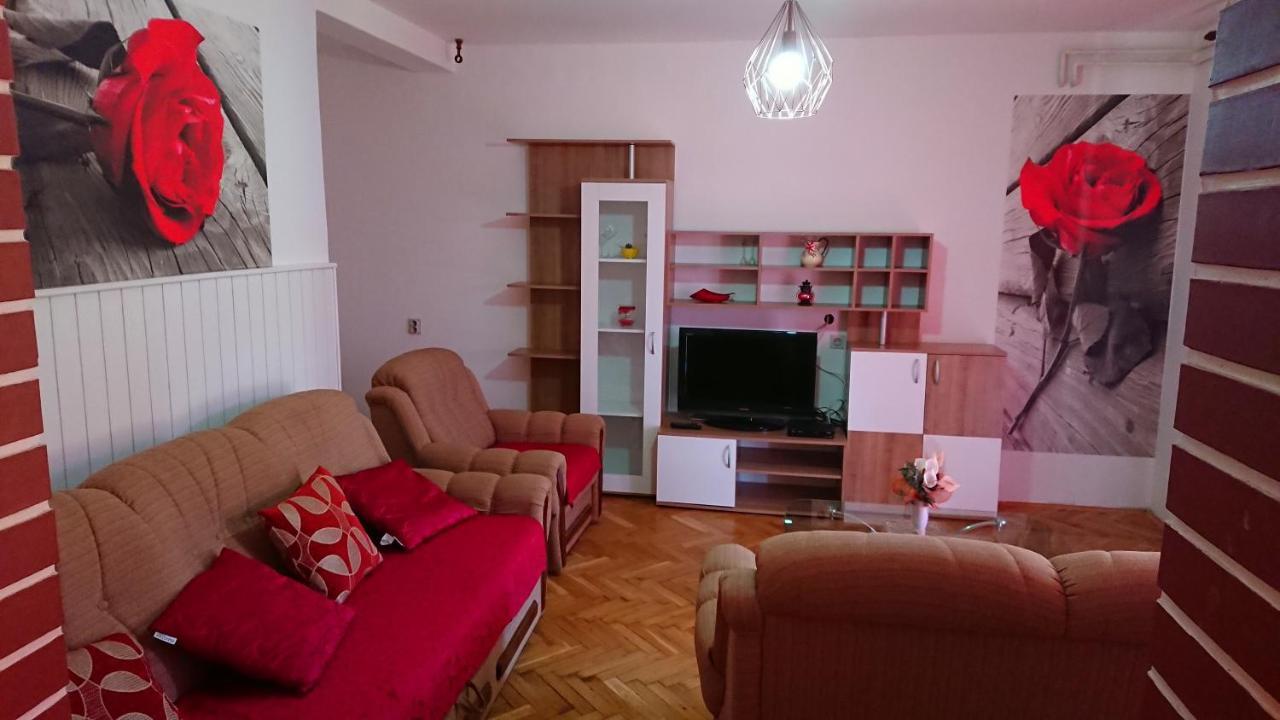 Apartments Vesna Kampor Екстер'єр фото